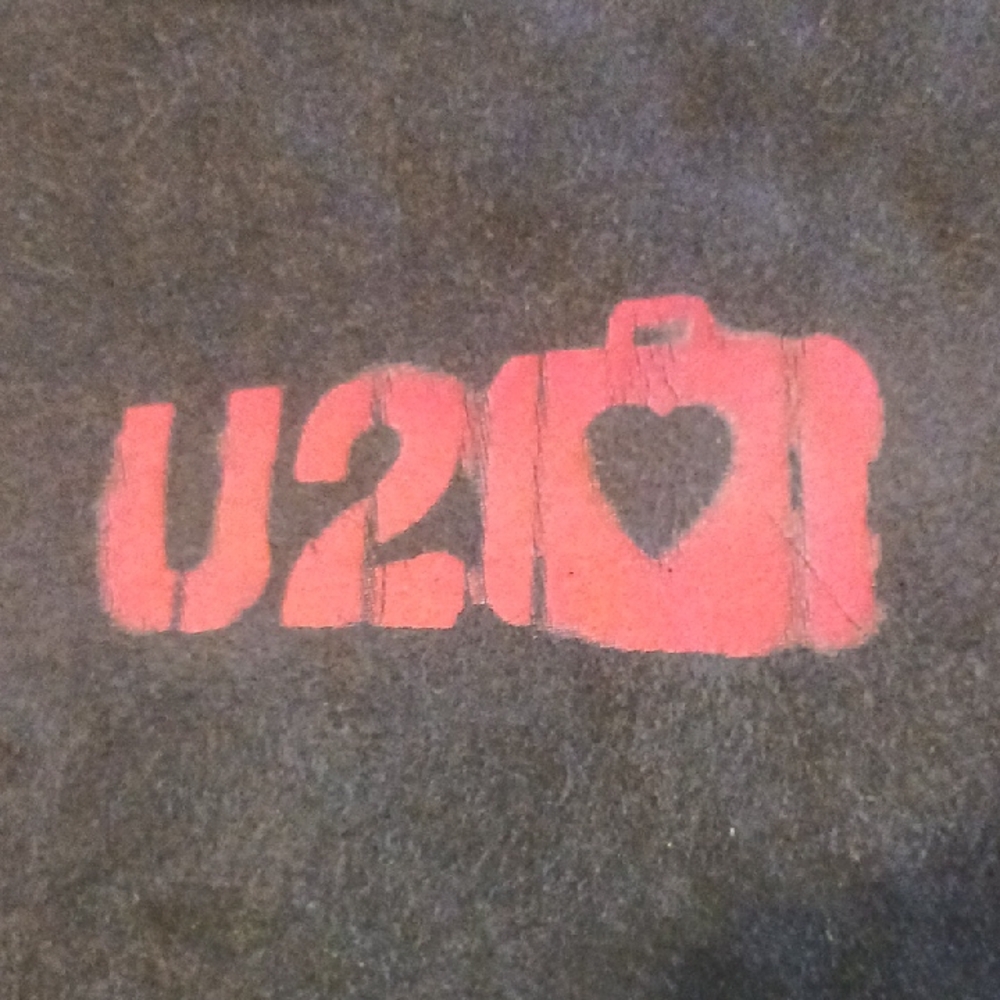 U2 Elevatio 2001 Crop Tee - Picture 3 of 5